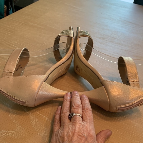 Style & Company light metallic pink heels with rhinestones some damage, reduced - Picture 6 of 8